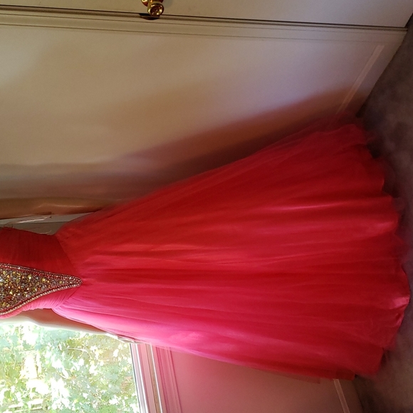 Prom Dress - Picture 2 of 7
